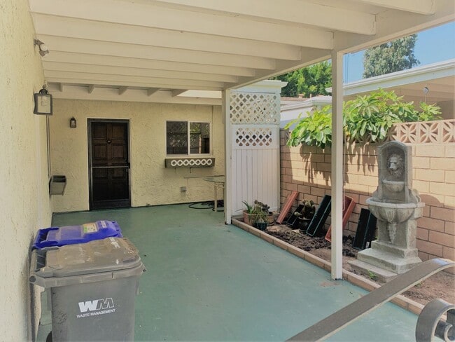 Building Photo - 2 bed/2 bath in 55+Community - Coming Soon