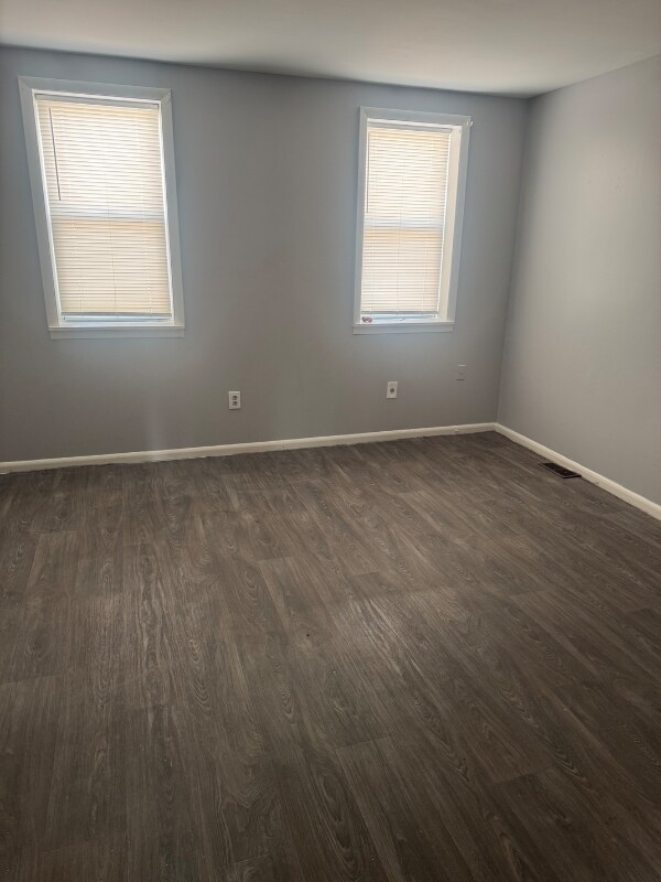 Building Photo - 2022 Newcomb St