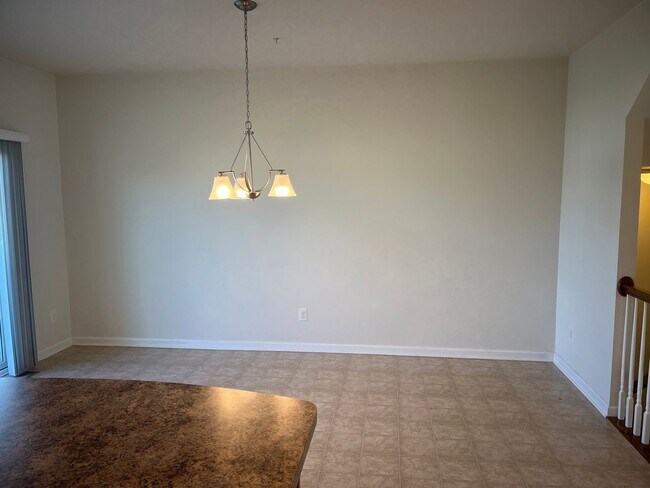 Building Photo - 1253 Elderslie Ln