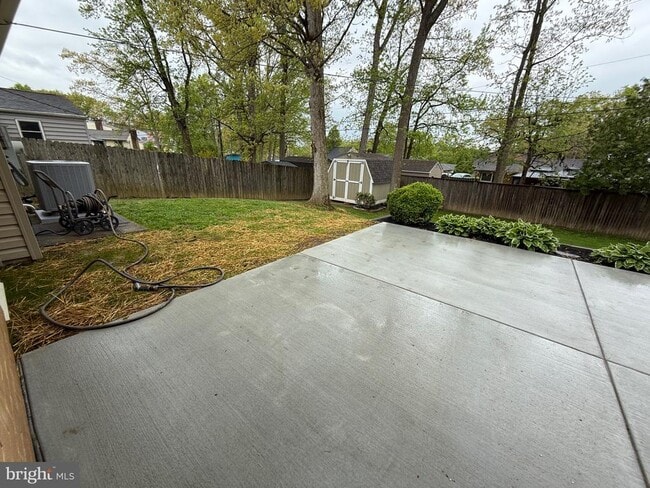 Building Photo - 416 Breslin Rd