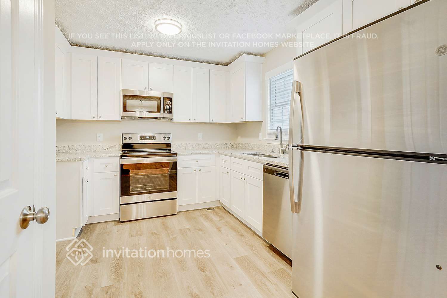 Building Photo - 425 Austin Dr