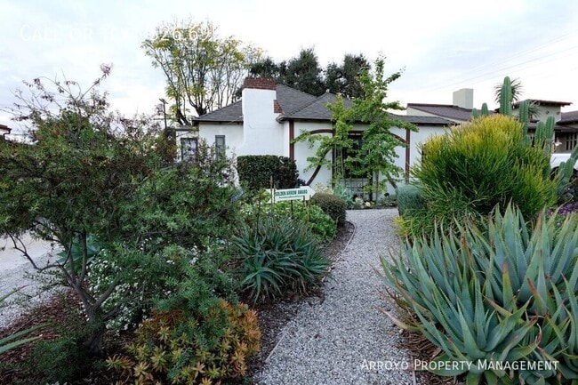 Building Photo - 3216 Brandon St