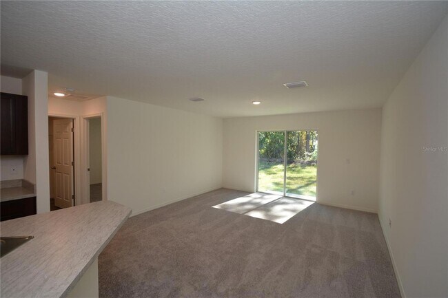 Building Photo - 93 Panorama Dr