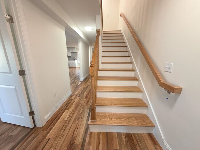 Building Photo - 386 Union Ave