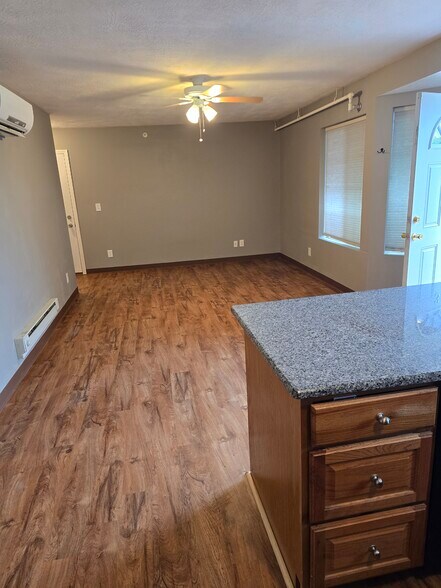 Building Photo - 5405 Hamilton Blvd
