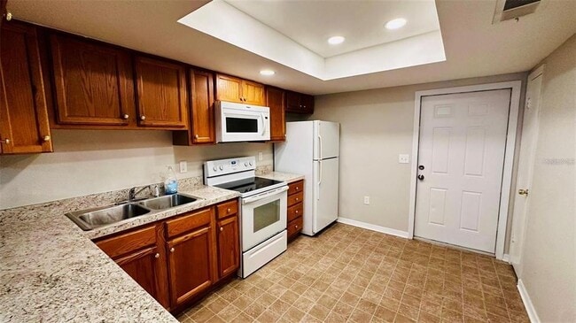 Building Photo - 253 Century Blvd