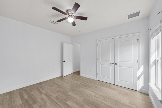 Building Photo - 531 Topeka Rd SW