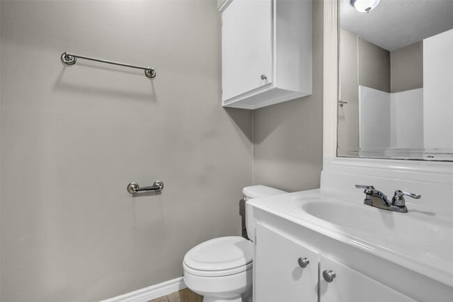 Building Photo - 12303 Longfellow Dr