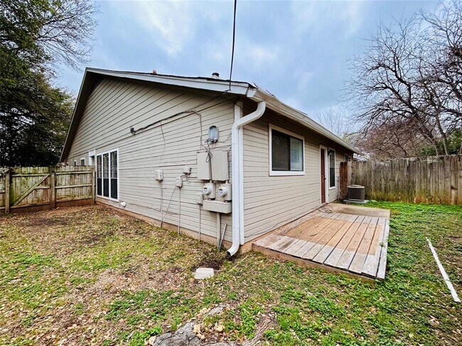 Building Photo - 9304 Kempler Dr