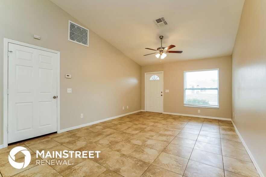 Building Photo - 1706 Unice Ave N