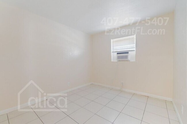 Building Photo - 623 9th St
