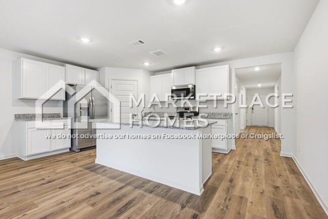 Building Photo - 3814 Magnolia Hls Dr