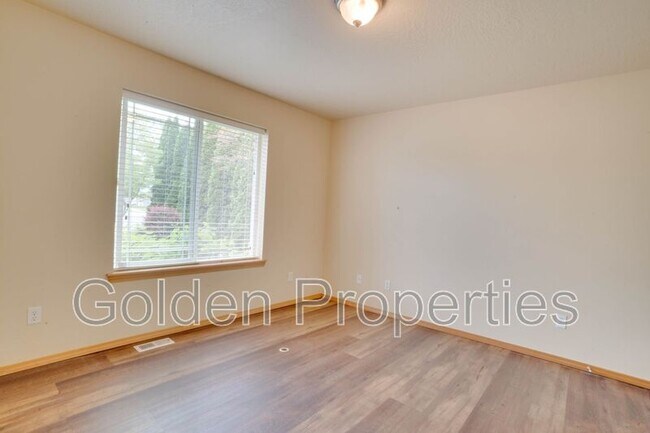 Building Photo - 3045 W Thorndale Loop