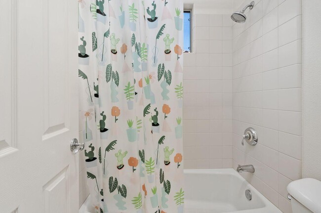 Building Photo - 48476 Bighorn Dr
