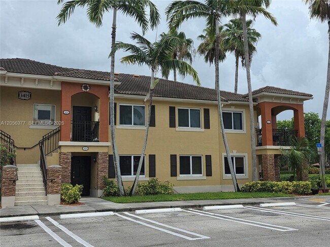Building Photo - 3415 NE 9th Dr