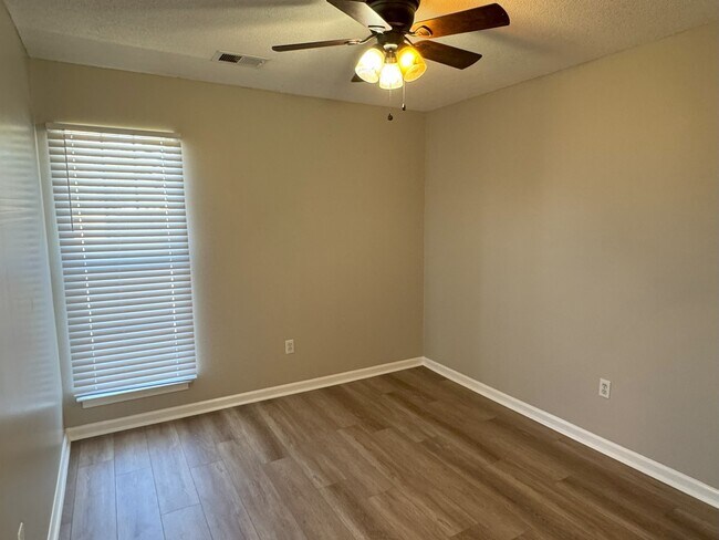 Building Photo - 1770 Central Trails Dr