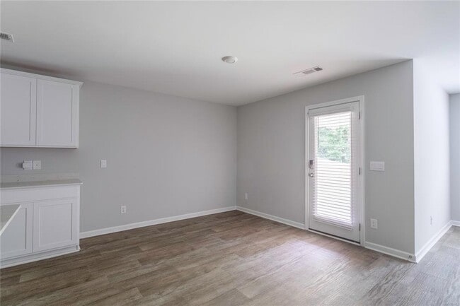 Building Photo - 7621 Shaddix St