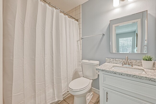 Building Photo - 30406 Commons Scenic View Dr
