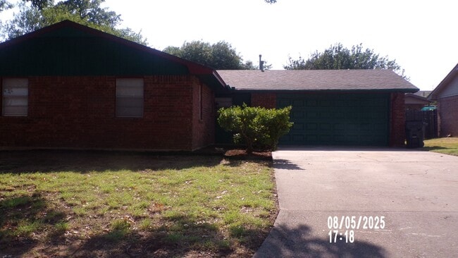 Building Photo - Fantastic Redo located in Terrace Hills.$2...