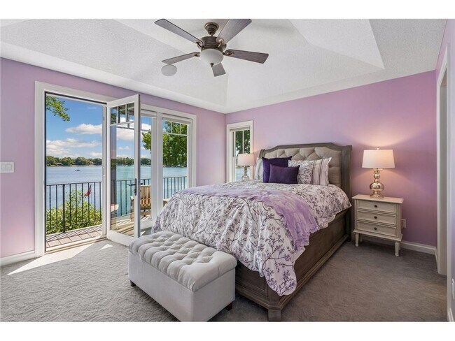 Building Photo - 4941 Island View Dr