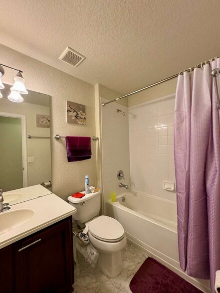 Building Photo - 1268 Toluke Point