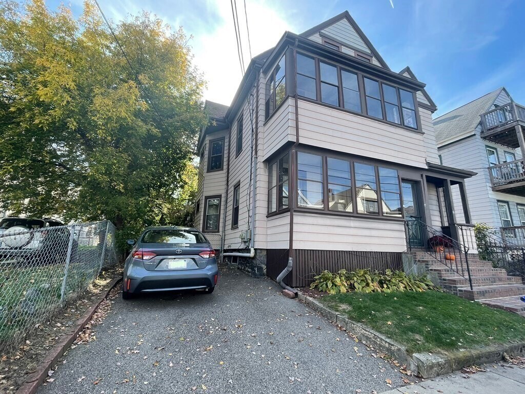 Building Photo - 17 Cushman Rd