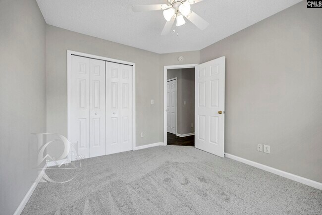 Building Photo - 520 Menauhant Ct