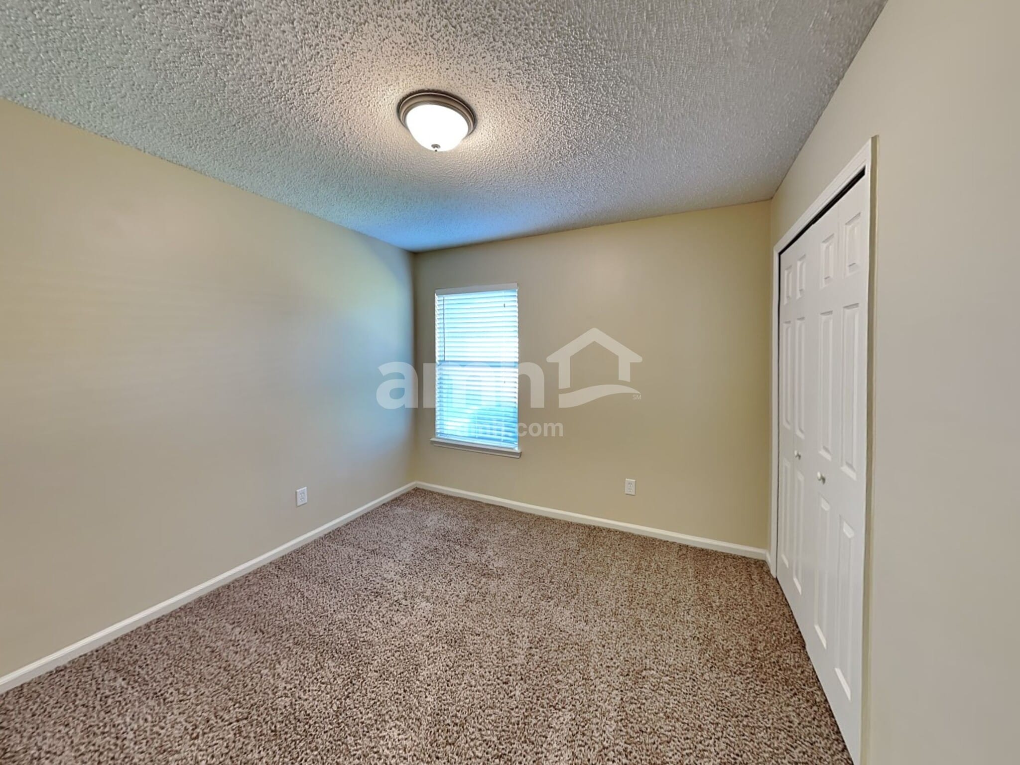 Building Photo - 1184 Lake Parke Dr