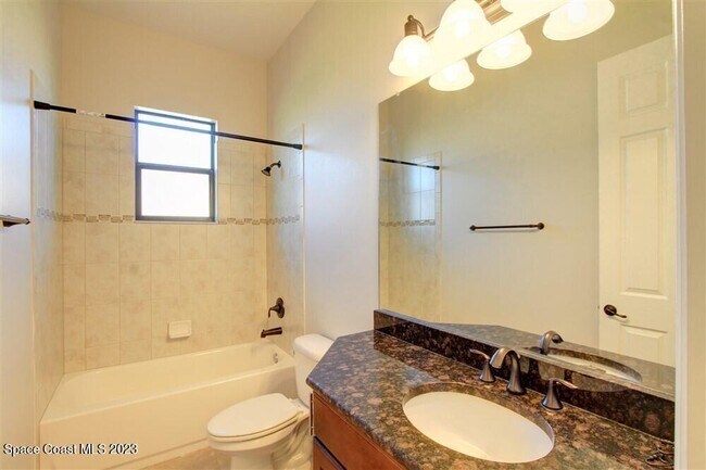 Building Photo - 3381 Thurloe Dr