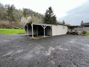 Building Photo - Manufactured Home with River Views! CAMAS SCHOOL!!