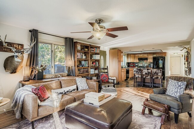 Building Photo - 13203 S Wamblee Valley Rd