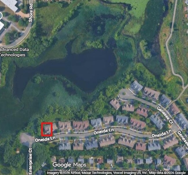 Building Photo - 2545 Oneida Ln