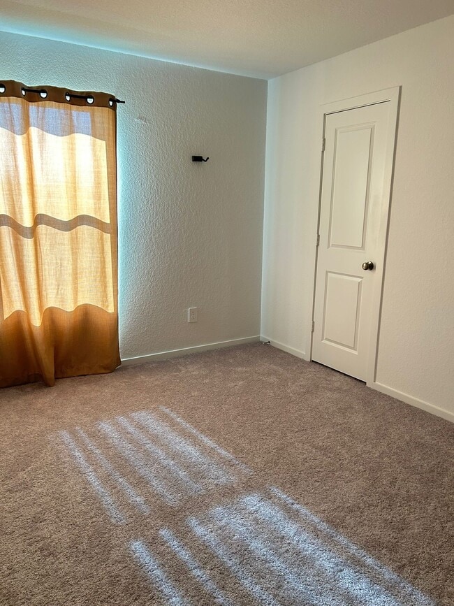 Building Photo - 14732 S Ascot Bnd Cir
