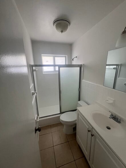 Bathroom - 5831 NE 18th Ave