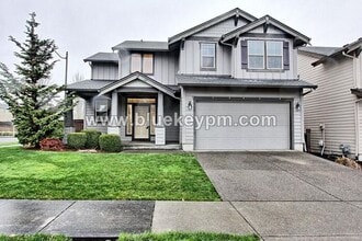 Building Photo - 3 Bed, 2.5 Bath Luxury Home in Ridgefield