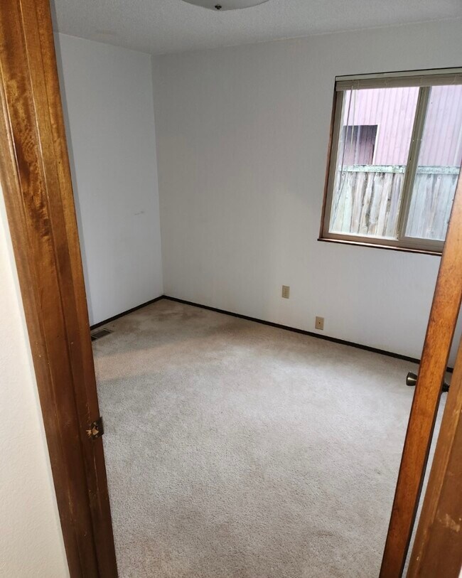 Building Photo - Lynnwood