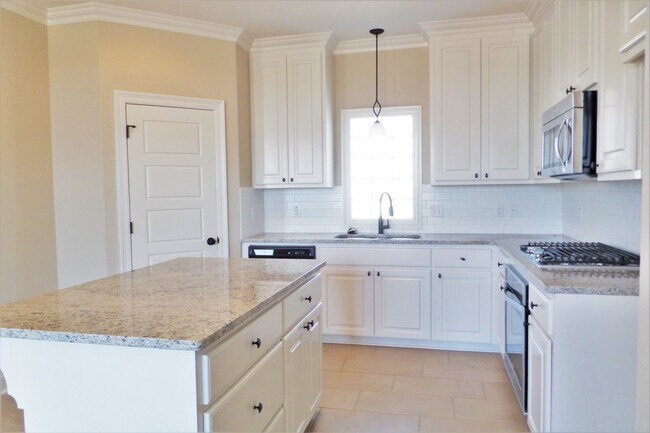 Building Photo - 14092 Wetherly Dr