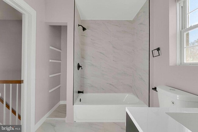 Building Photo - 1906 Glen Keith Blvd