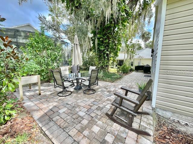 Building Photo - 226 River Village Dr