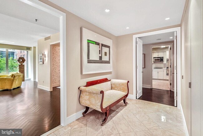 Primary Photo - 1111 23rd St NW