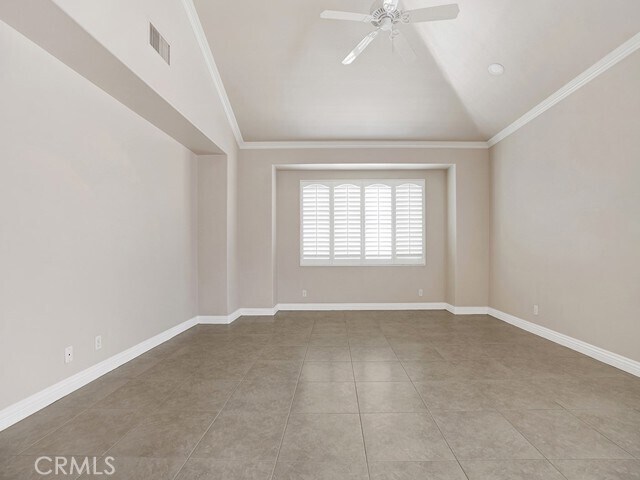 Building Photo - 2326 Pinehurst Dr