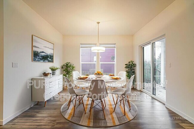 Building Photo - 995 SE Olive Way