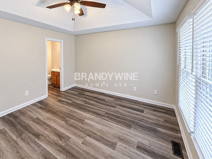 Building Photo - 160 Wesley Chapel Rd