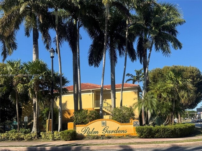 Building Photo - 7300 NW 114th Ave