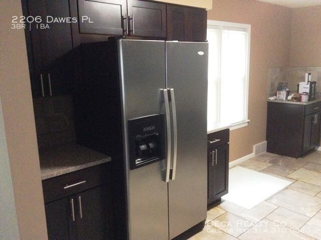 Building Photo - 3 bedroom in Saint Louis MO 63114