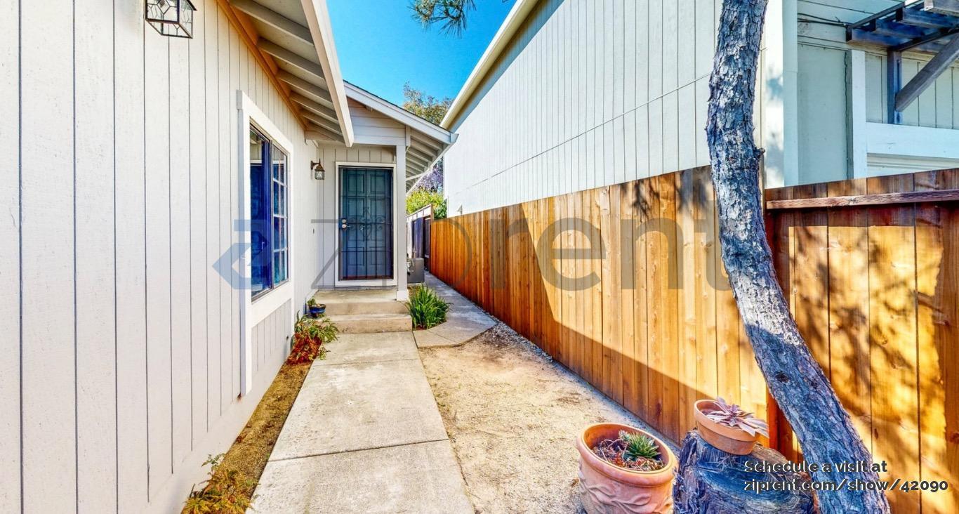 Building Photo - 1017 Stanislaus Way