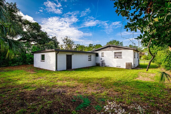Building Photo - 8937 Castle Blvd
