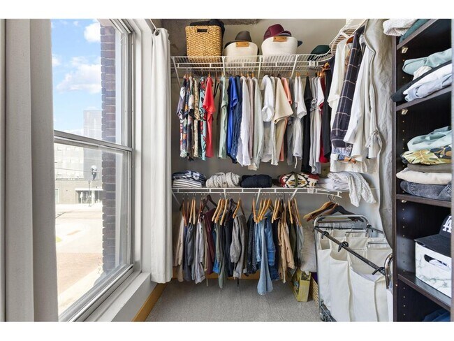 Building Photo - 918 N 3rd St