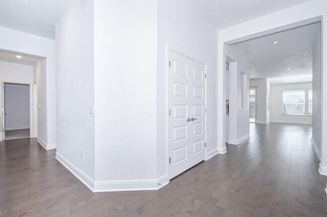 Building Photo - 17901 Civorno Dr