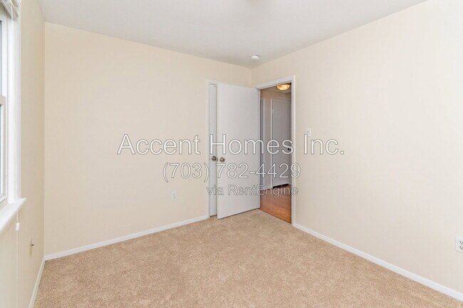 Building Photo - 5510 Trin St